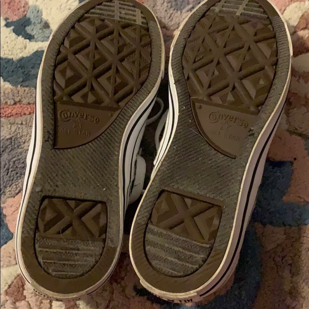White Converse - Picture 6 of 6